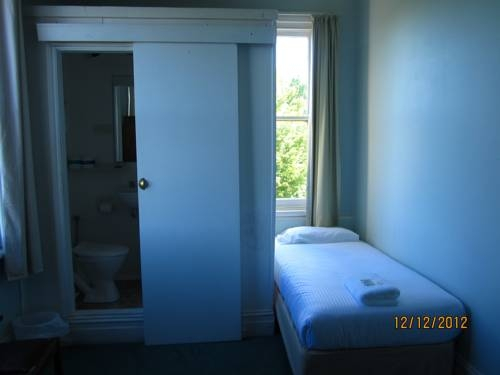 The Cecil Guesthouse