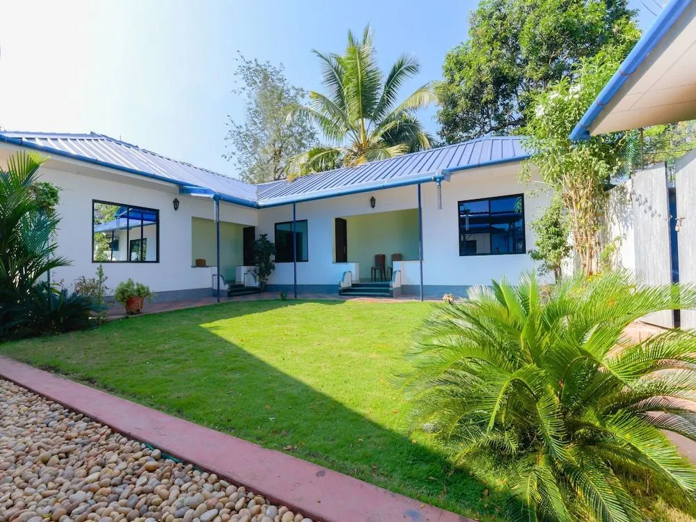OYO 11529 Diamond Residency