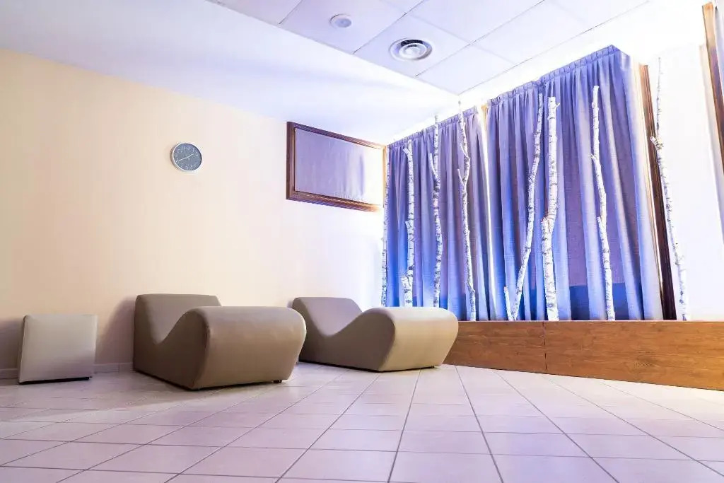 Отель AHG Donna Silvia Wellness Hotel