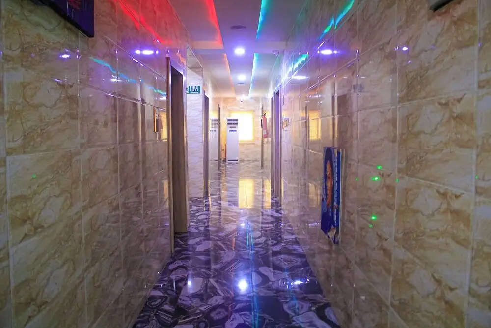 Marqueeland Hotel and suites