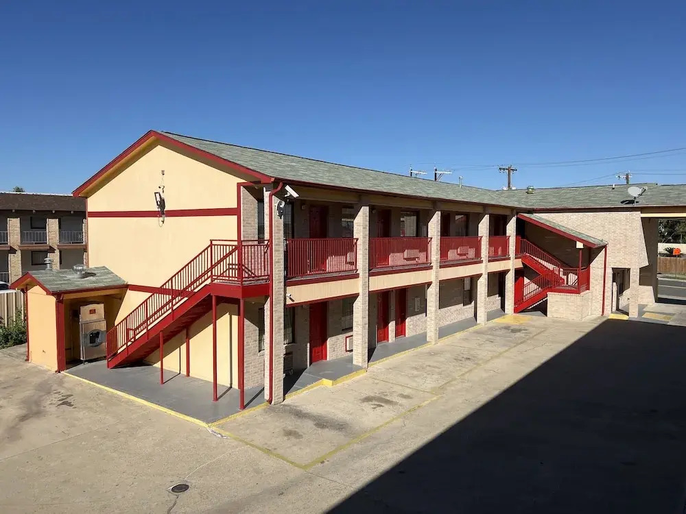 Executive Inn & Suites Near Lackland AFB