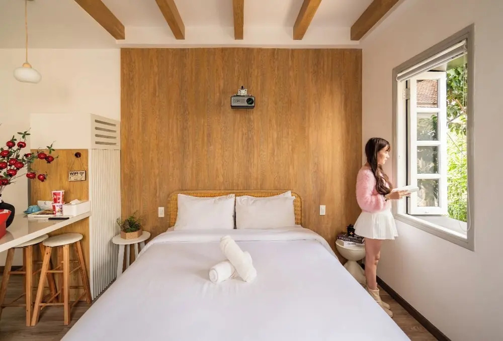 Chạms Hotel & Homestay