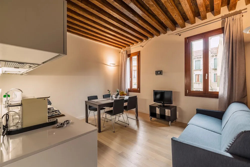 Charming Palace Corte del Teatro