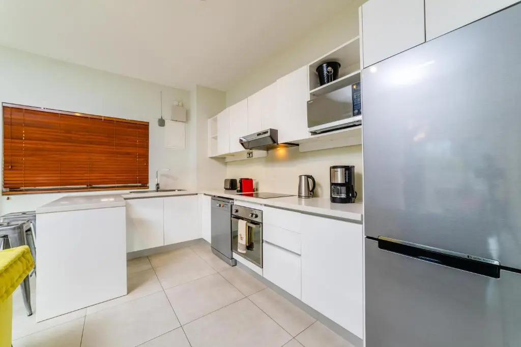Beachcove Apt No 10