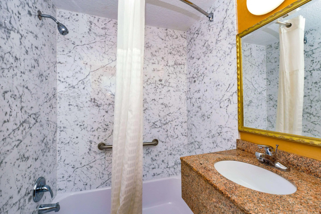 Отель Орлеана Rodeway Inn Orleans