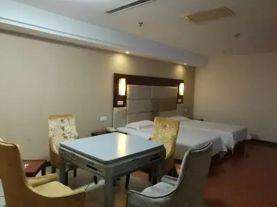 Golden Swan Hotel