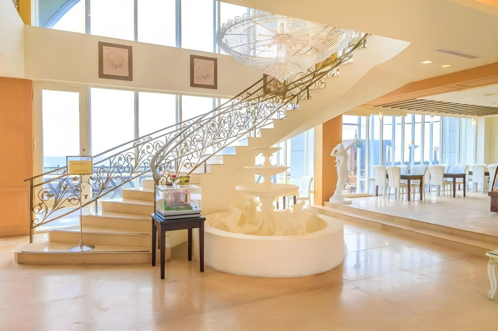 Starrise Leisure Hotel