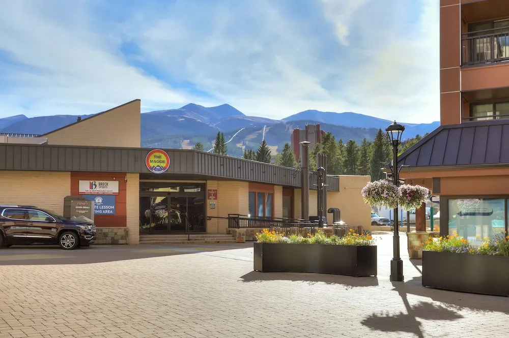 The Village - Wetterhorn - #3404 2 Bedrooms 2 Bathrooms Condo
