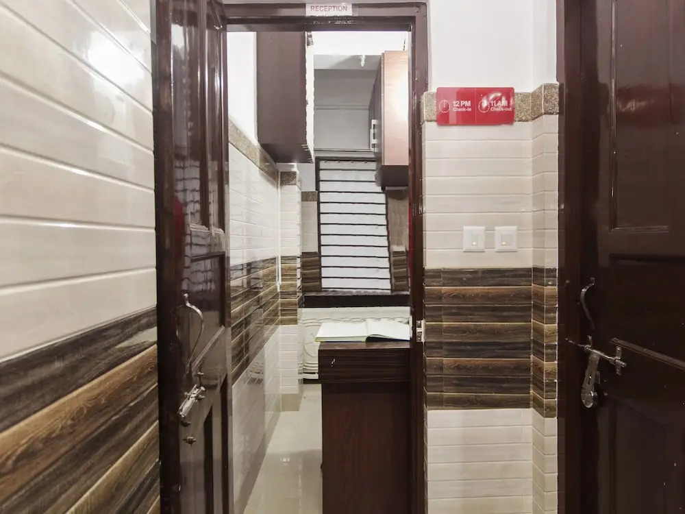 OYO 14974 Surabhi guest house