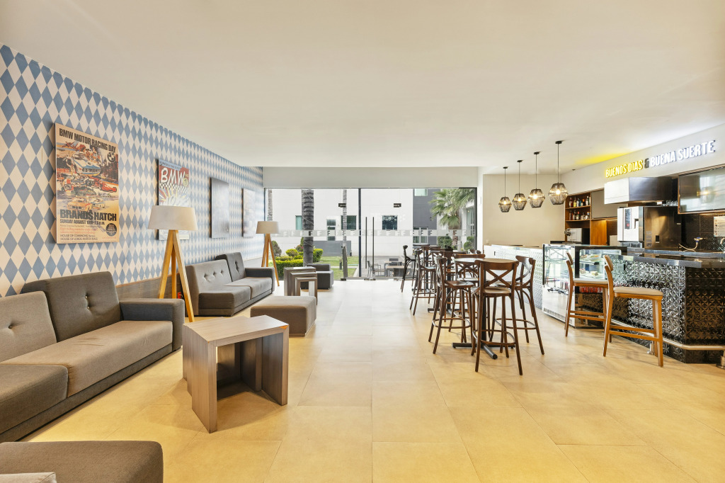 Fiesta Inn Express San Luis Potosí Oriente