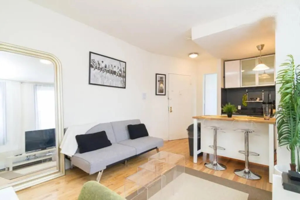 139-3E West Village 1BR best value