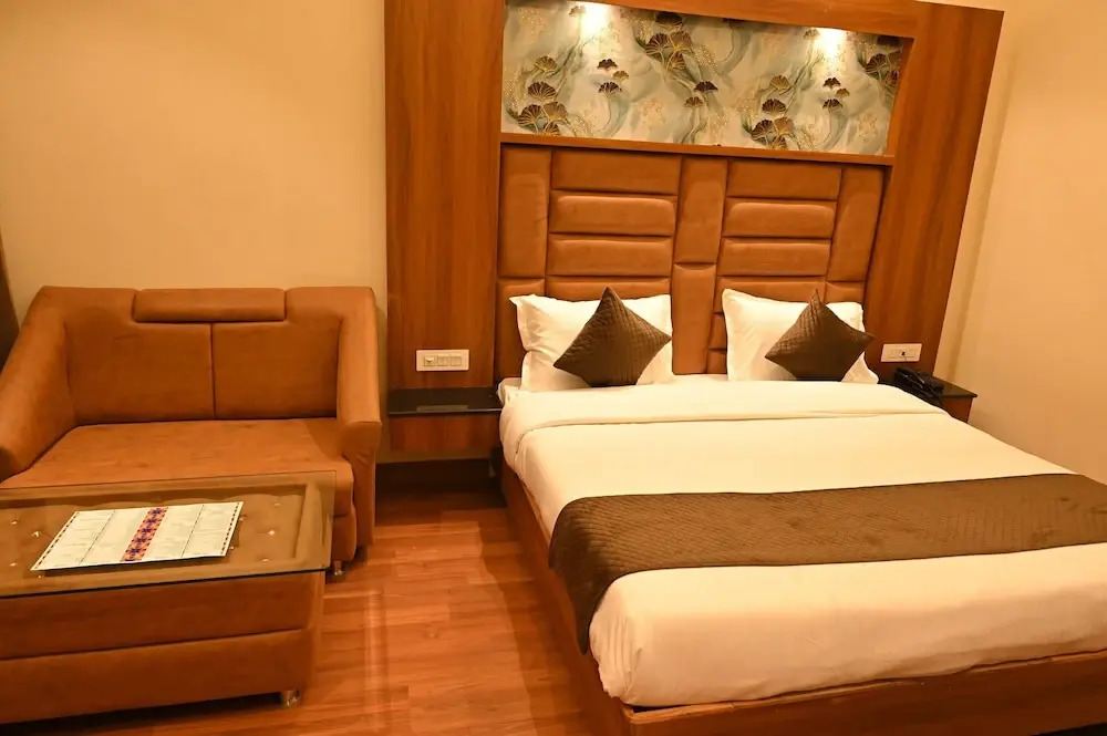 Hotel Sahil Suites