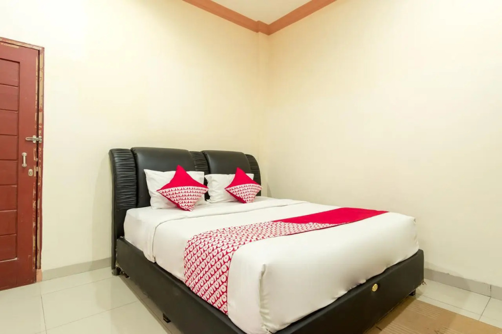 OYO 994 Huber Apartment