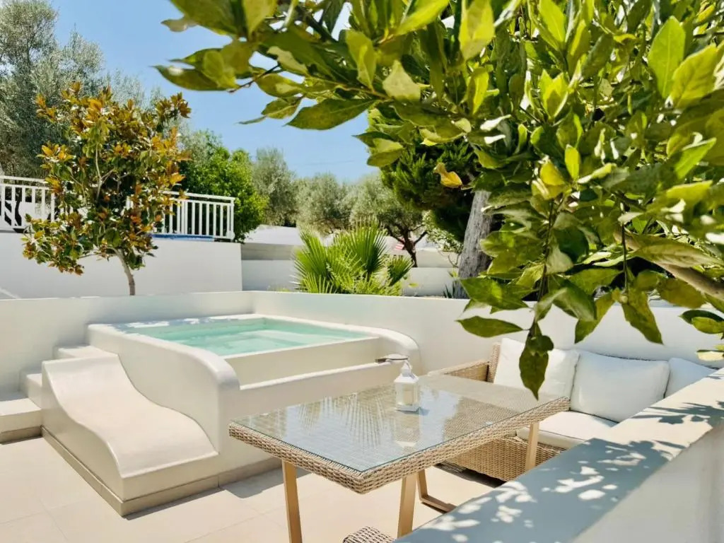 Haris Hotel by Diomedes Group