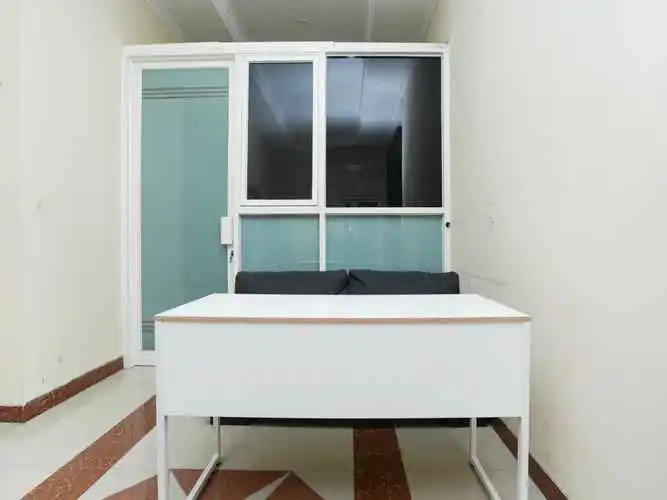 OYO Life 2446 Kost Putri Gubeng Kertajaya