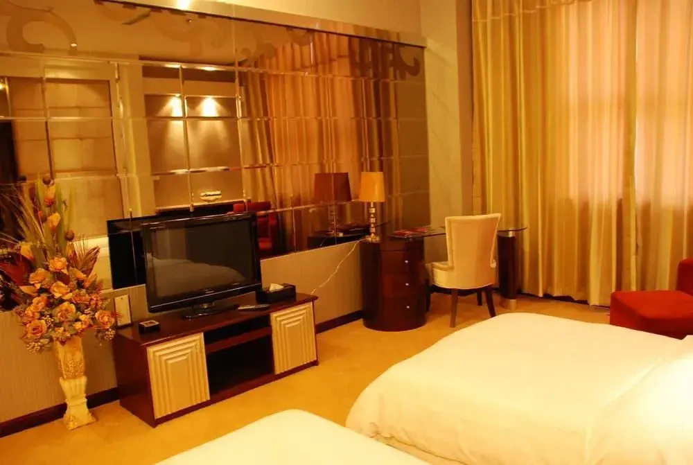 Oriental Hawaii Hotspring Hotel