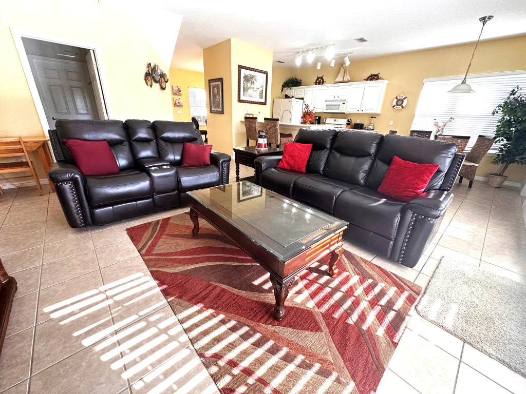 Amazing 5 Bd Home Only 8 Min From Disney 5 Bedroom Villa by RedAwning