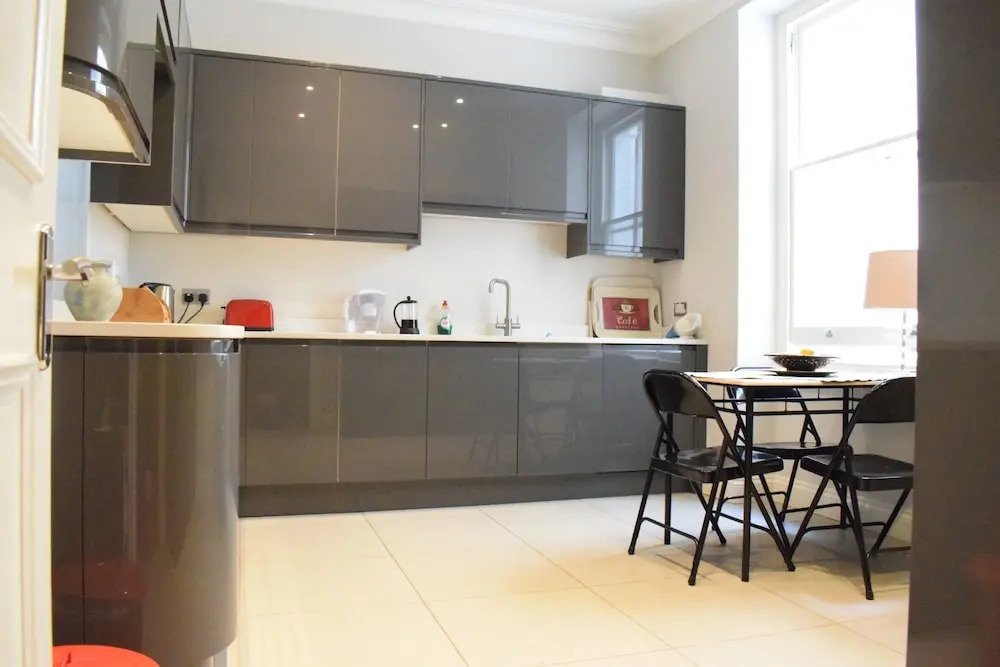 Modern 2 Bedroom Home in Chelsea