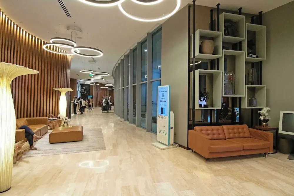 Luxury Penthouse! 4 BDR With Resort Amenities
