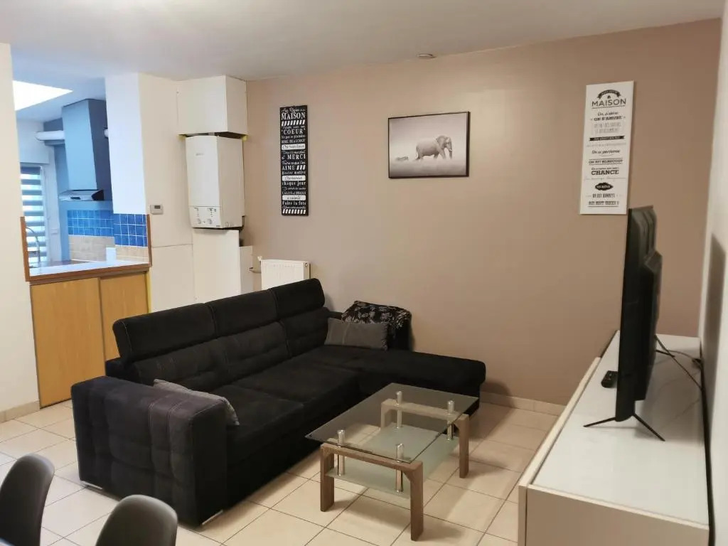 Agreable Maison de 100m2 Avec Son Parking Privatif