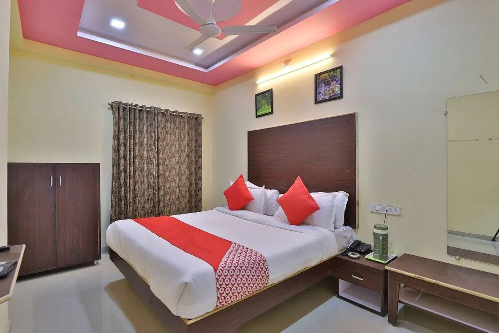 Hotel O D K Guest House