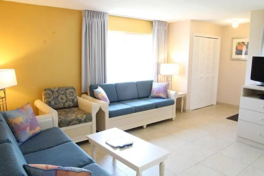 Canada House Pompano Beach