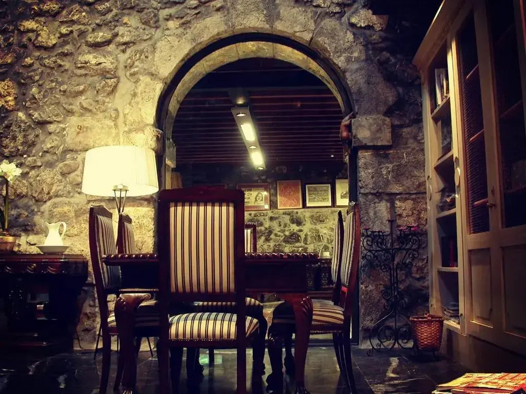 Hotel Antsotegi