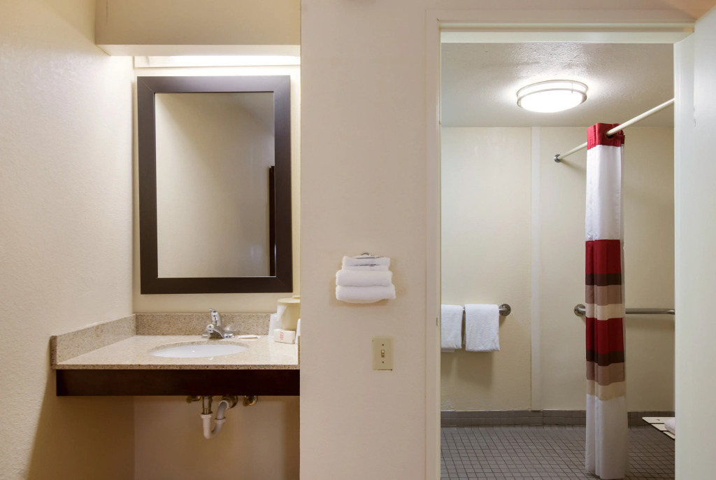 Red Roof Inn Grand Rapids Airport