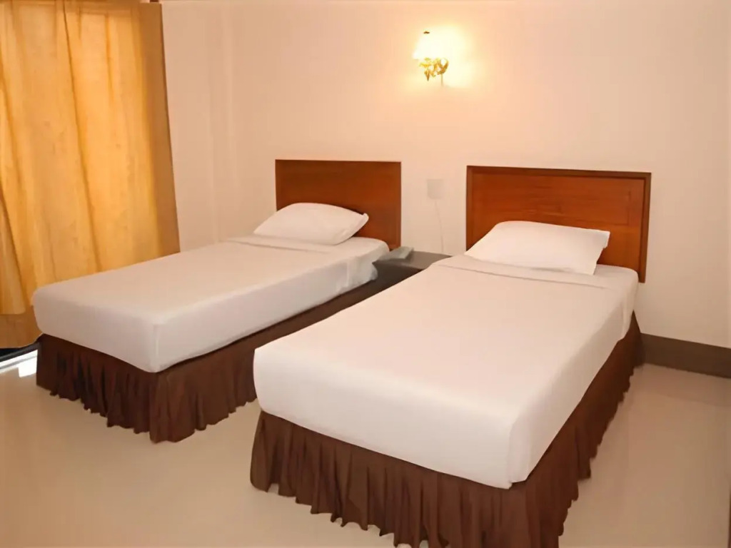 Chaleunehoung Hotel