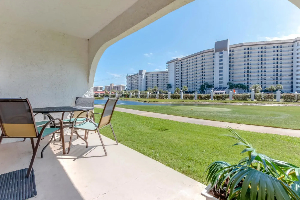 Edgewater Golf Villa 504