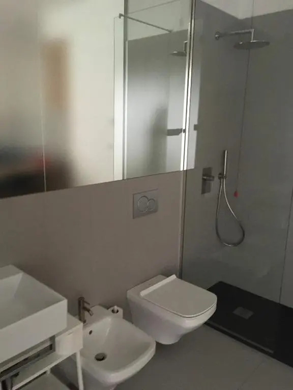 V Suite