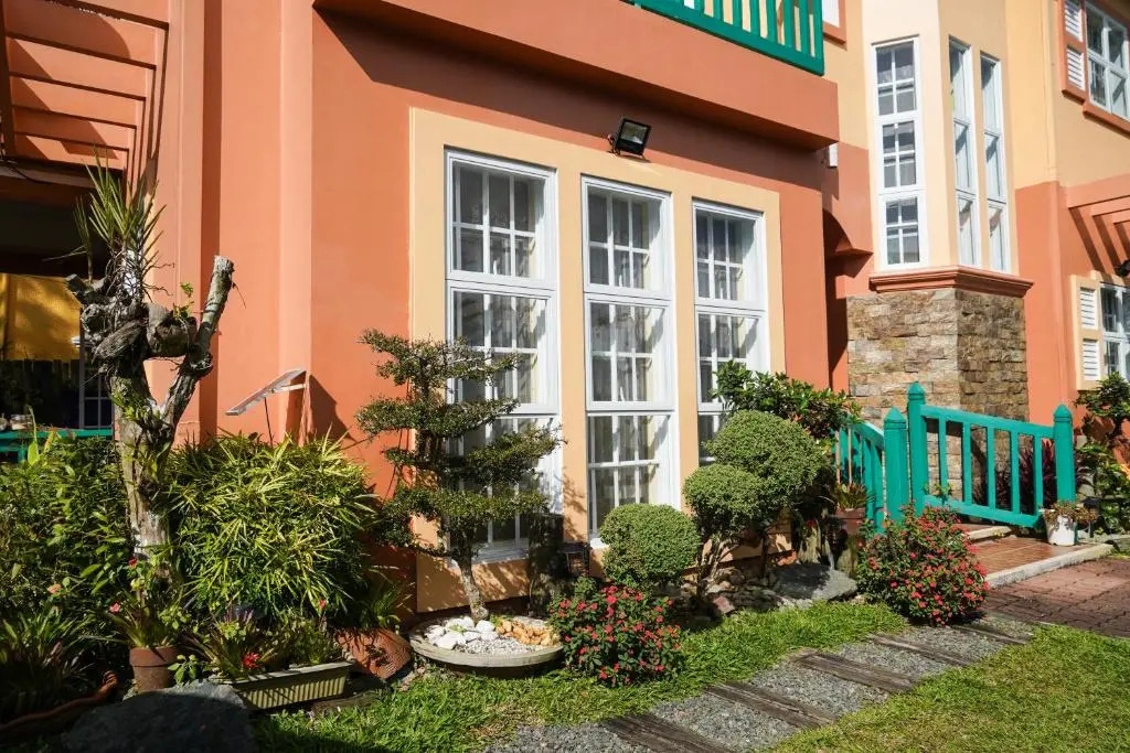 Charming Tagaytay Vacation Home
