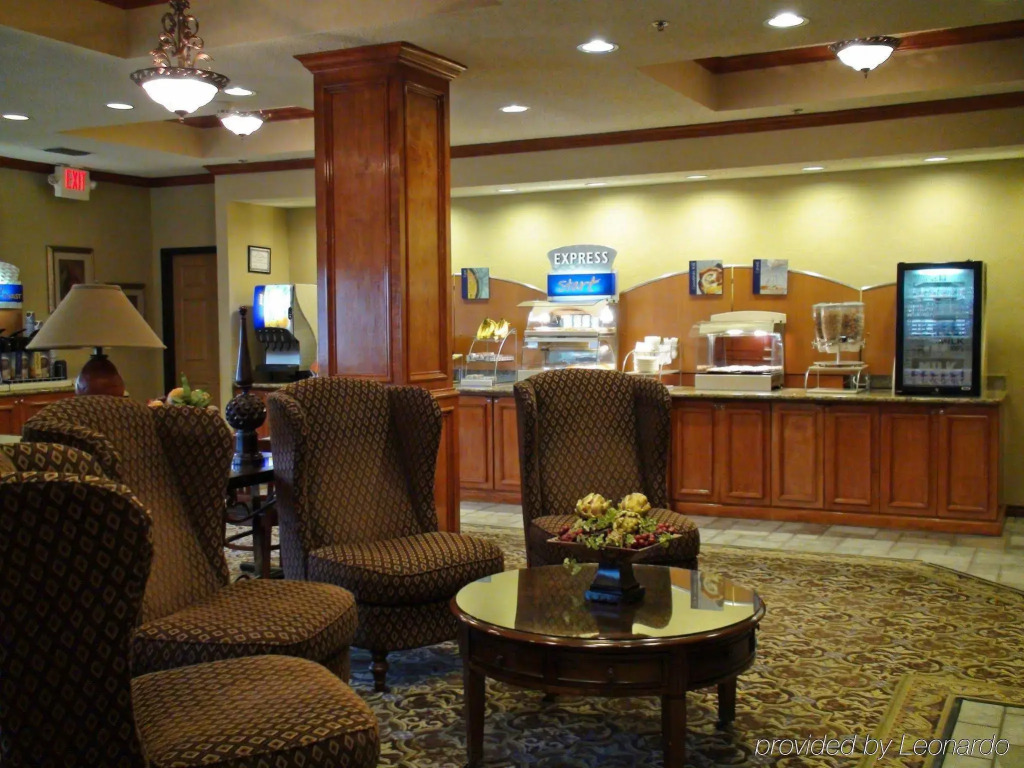 Holiday Inn Express Hotel & Suites Greenville by IHG