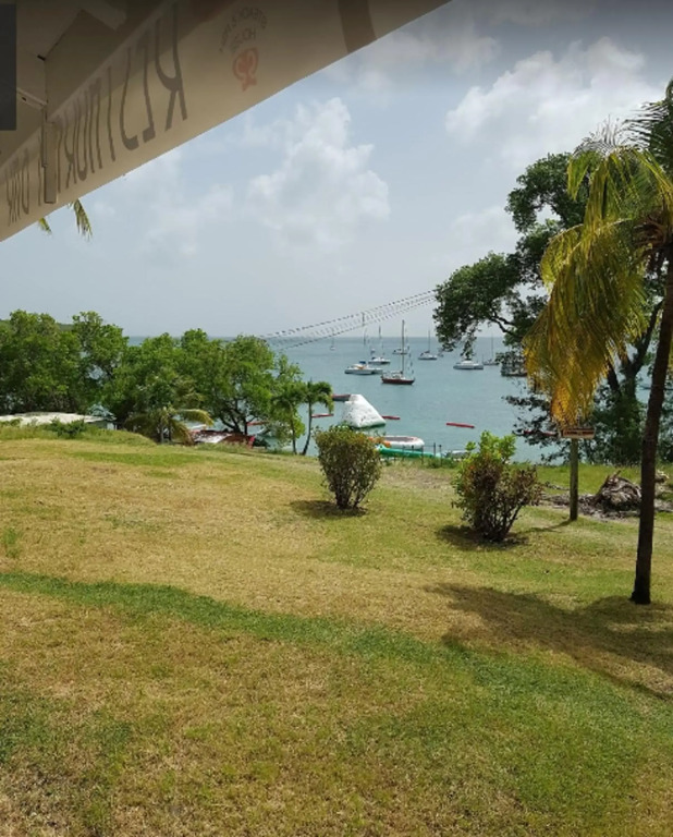 Studio a Sainte Anne a 100 m de la plage avec jardin clos et wifi