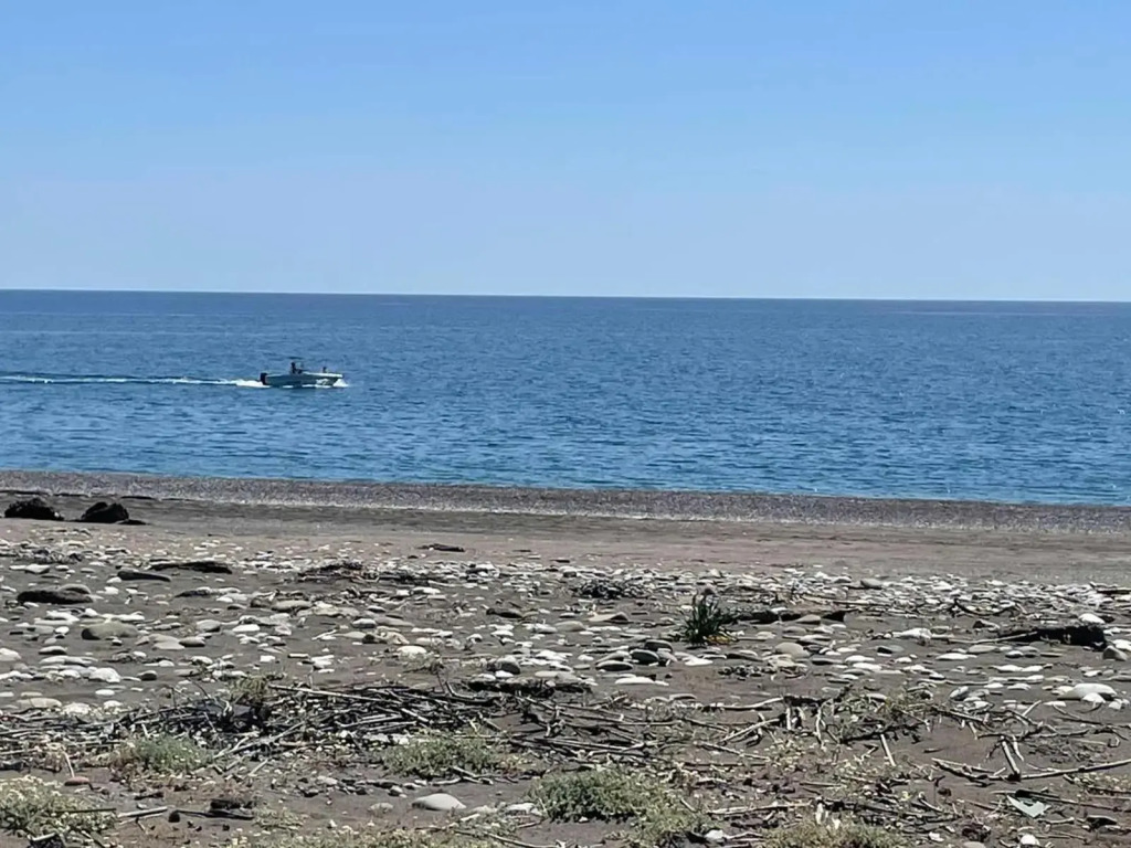 Gennadi Beach Apartments