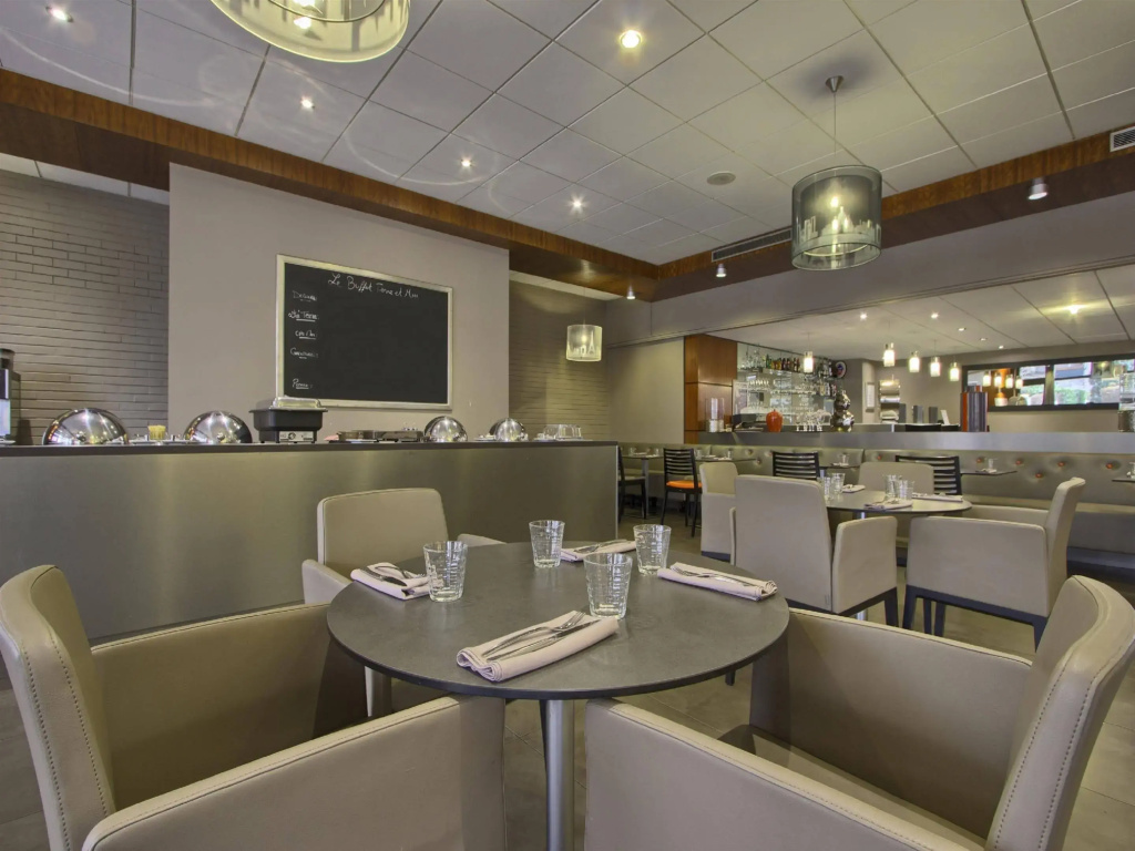 B&B HOTEL Paris 17 Batignolles