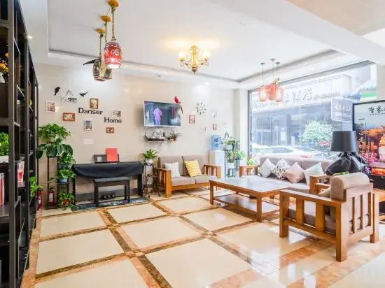 Cocoa Hotel (Emeishan Baoguo Temple)