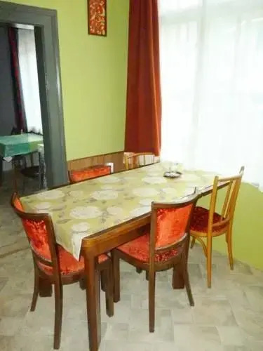 Kék Kapu Vendegház
