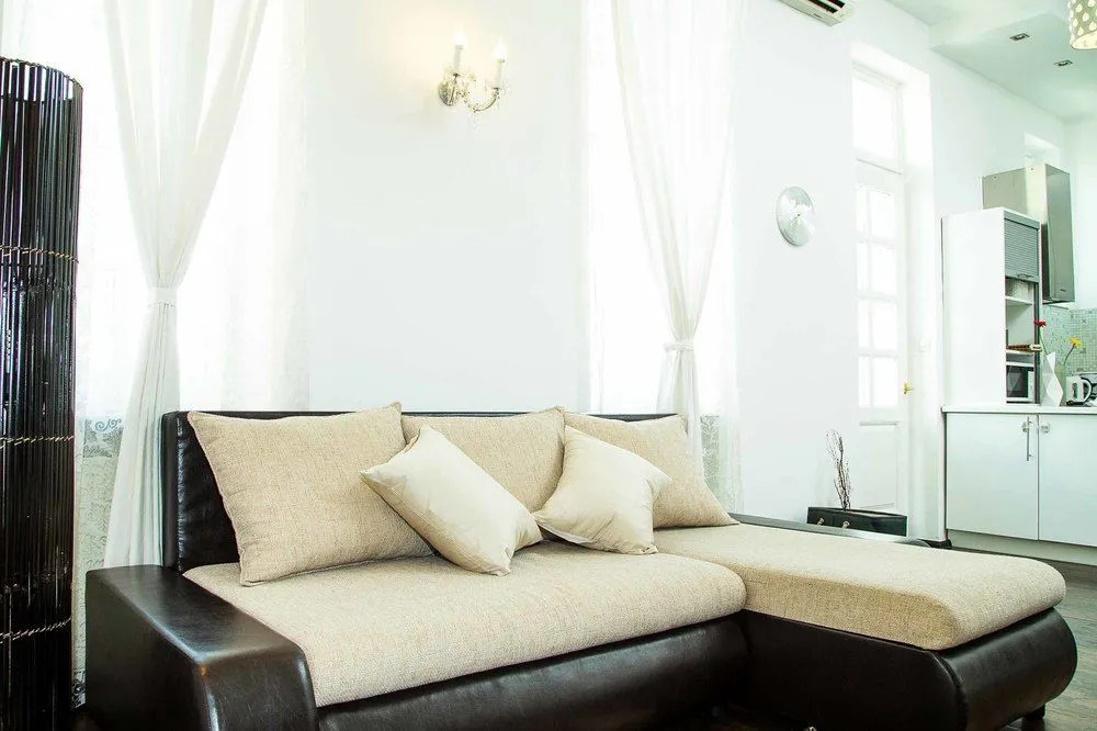Two Bedroom Suites Near The Parliament