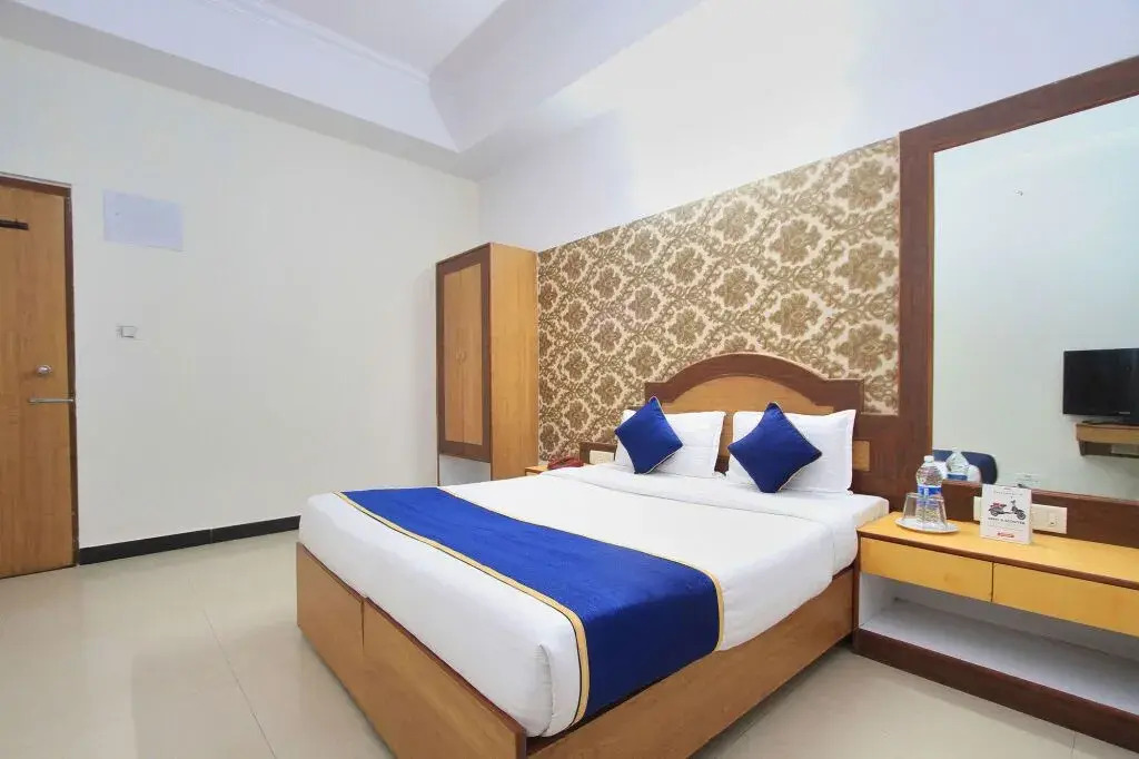 OYO 31532 Ira Residency