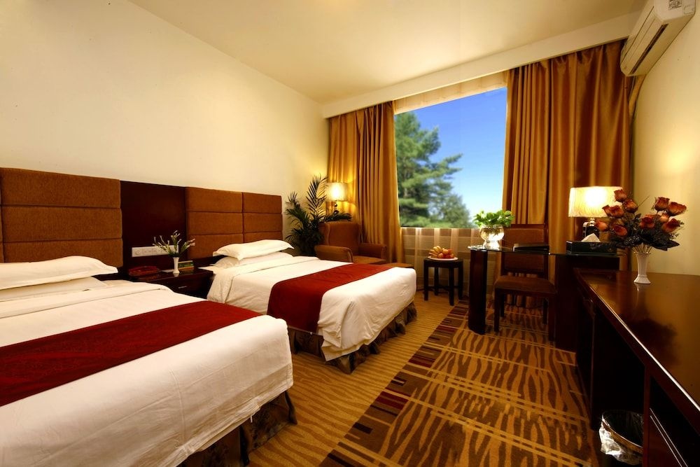 Dunhuang Golden Leaf Hotel