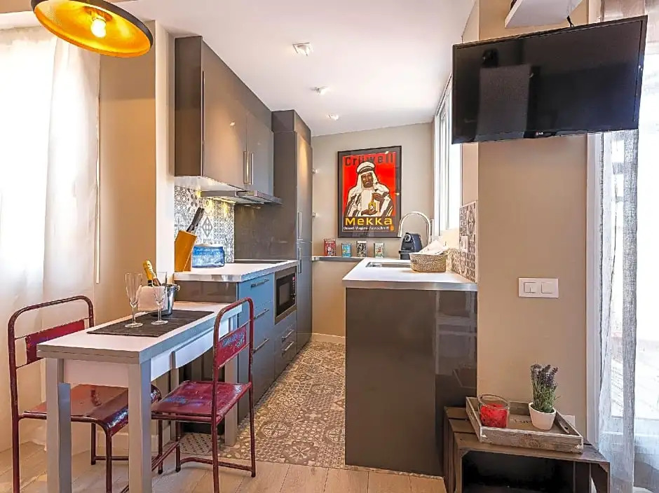 Urban District Apartments-Vintage Suites & Loft