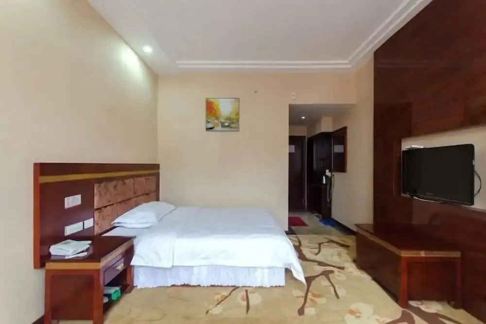 Zhushan Hotel