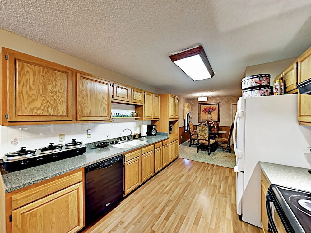 Dogwood House 3 Bedrooms 2 Bathrooms Home