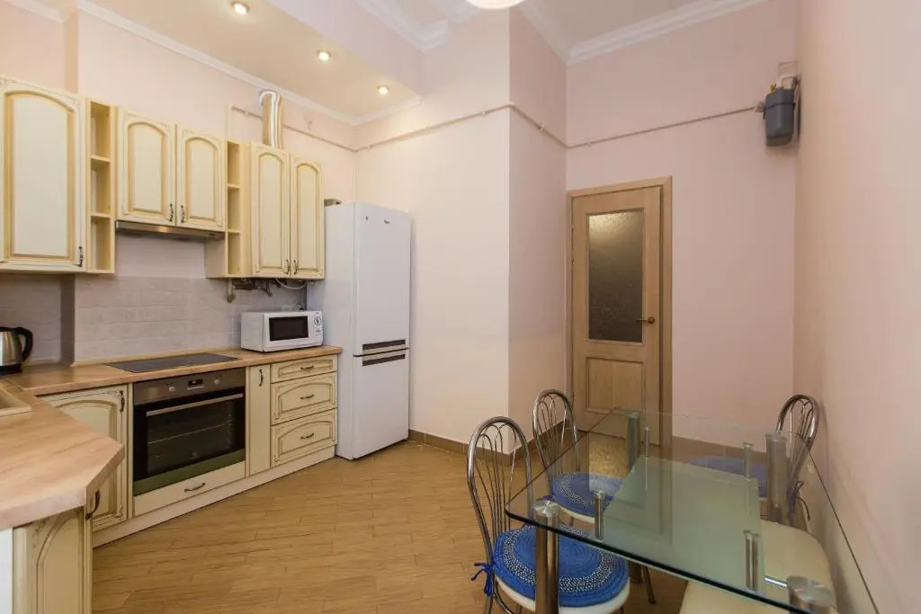 3 rooms apartments in the city centr