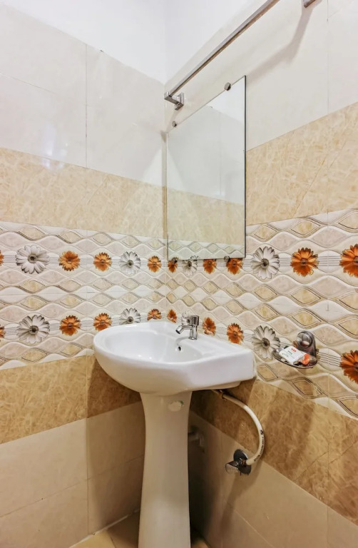 OYO 13062 Kamala Residency-Inn