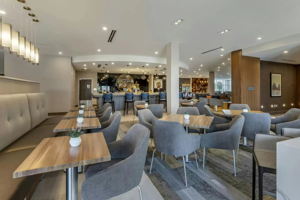 DoubleTree by Hilton Greenville Woodruff Road