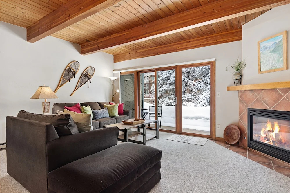Riverside Condos A02 by AvantStay Condo Close To Downtown Town Park Ski Lift 8