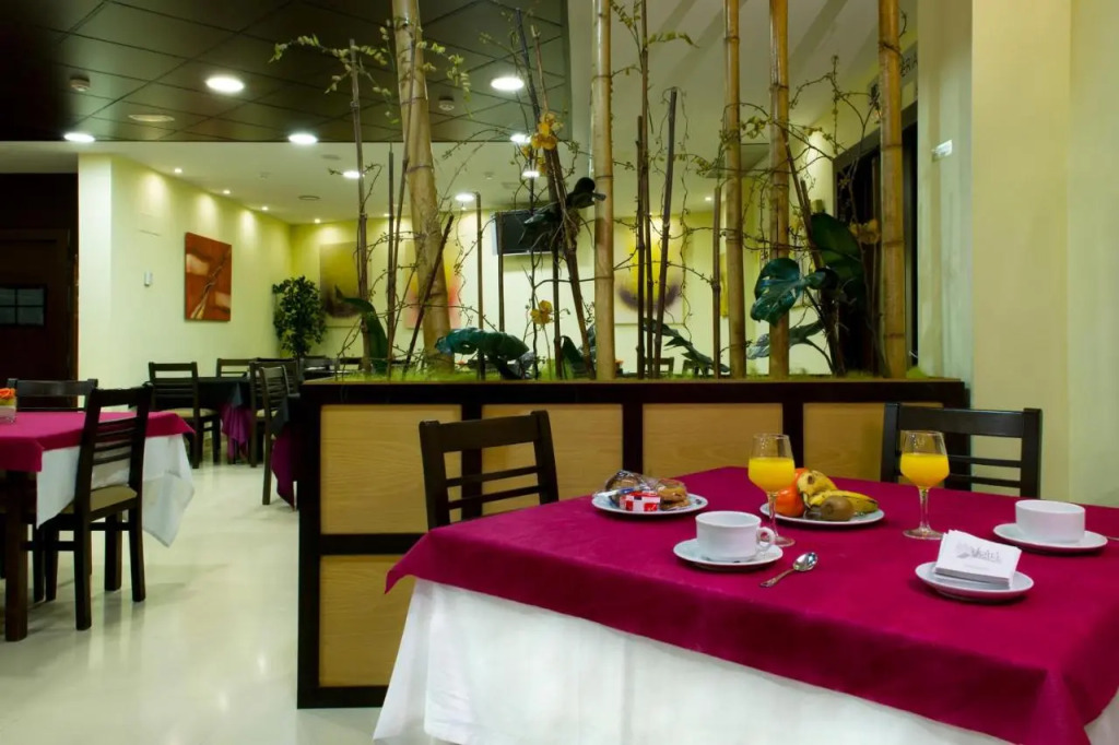 SNÖ Hotel Ciudad de Sabiñánigo