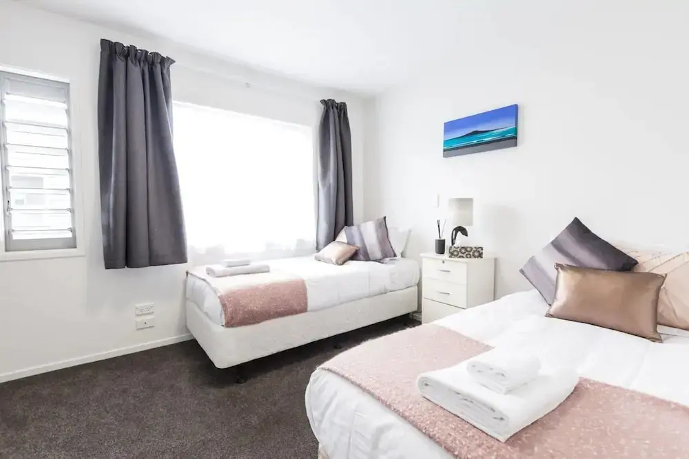 3 Bedroom Modern Townhouse in the Heart of Auckland
